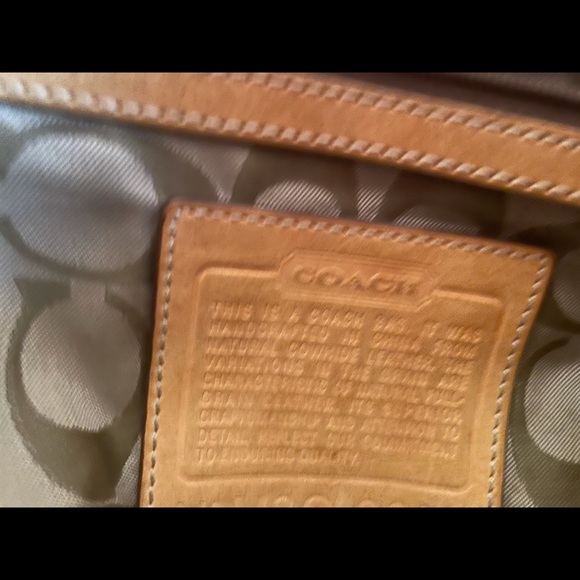 Coach Hamptons Collection Pink Leather Tote with White Stitching - Picture 4 of 12